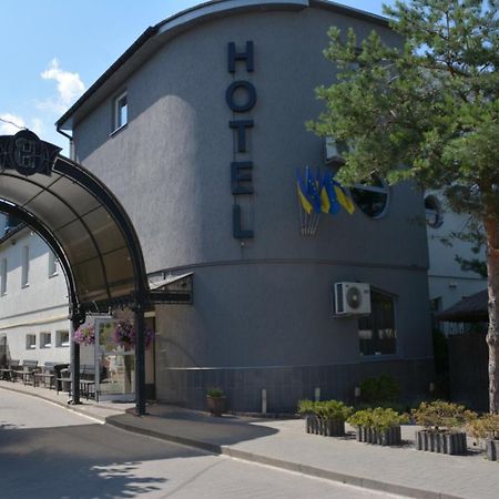 Hotel Galaktika Vynnyky エクステリア 写真