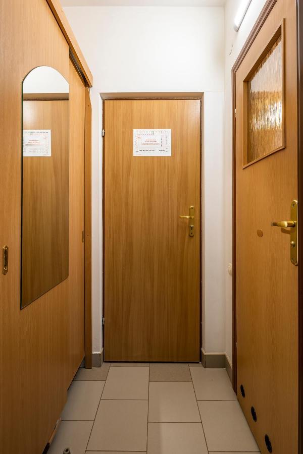 Hotel Galaktika Vynnyky エクステリア 写真